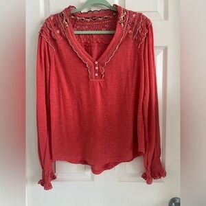 Free People CAMELIA SIESTA FIESTA CROCHET TRIM LONG SLEEVE TOP EUC! Size small.